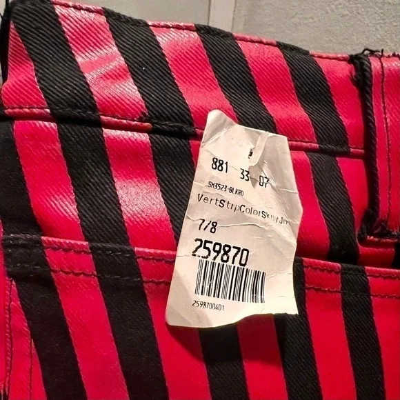 𝅺TRIPP NYC black and red stripped jeans. NWT Size 7 - Picture 5 of 6